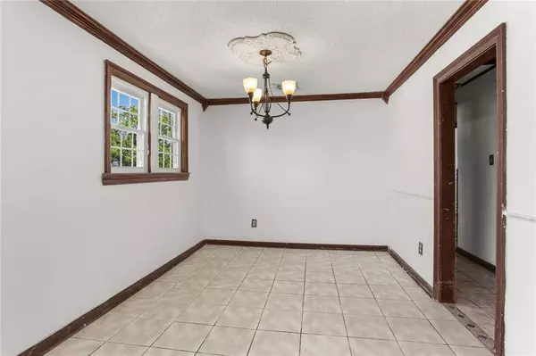 2520 ROSE DR, Gretna, LA 70056