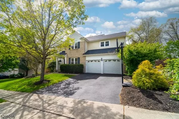 30 Crestwood Cir, Mount Olive Twp., NJ 07828