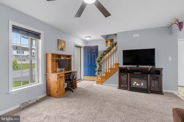 17 LAMBS LN, Jonestown, PA 17038