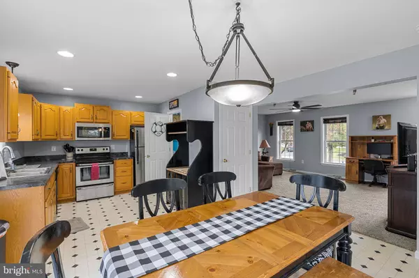 17 LAMBS LN, Jonestown, PA 17038