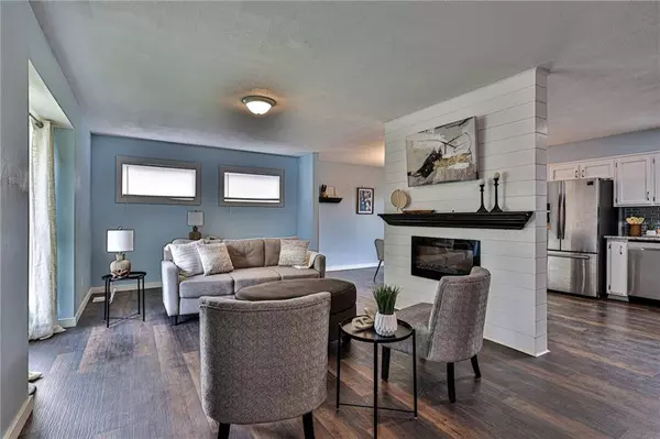 710 Finch ST, Raymore, MO 64083