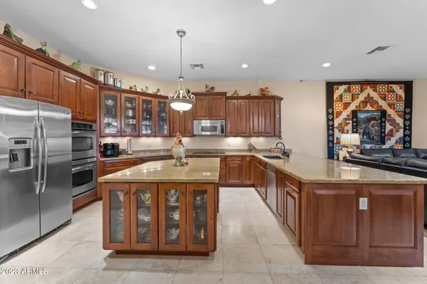 25208 W MEDINAH Way, Morristown, AZ 85342