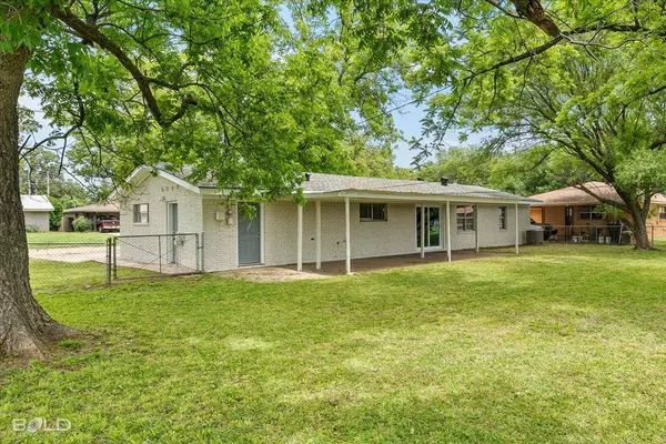 1106 Caroline Drive, Bossier City, LA 71112