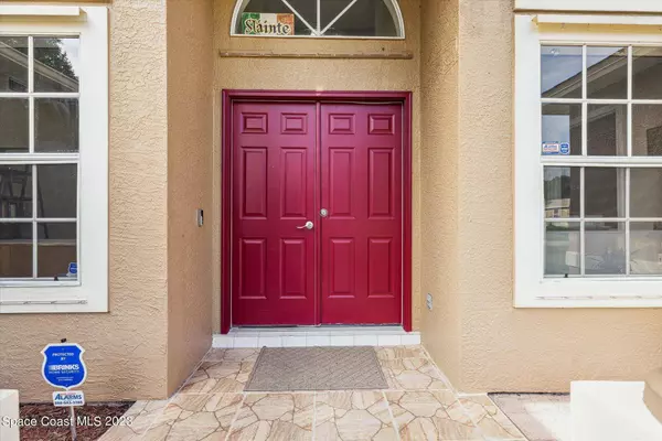 1588 Raymore Street NW, Palm Bay, FL 32907