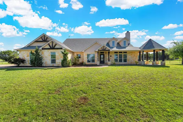 816 Old Ranch Road, China Spring, TX 76633