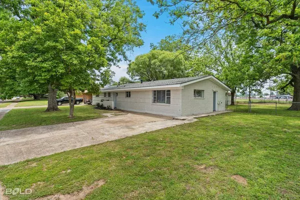 1106 Caroline Drive, Bossier City, LA 71112