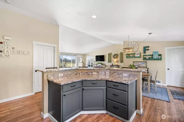 18144 Guava ST SW, Rochester, WA 98579