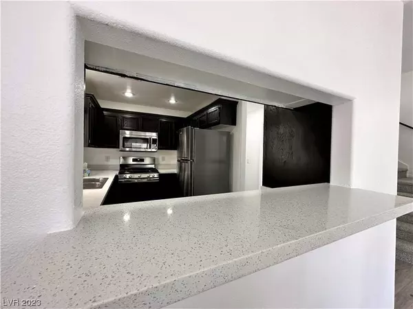 2057 Cary Grant Court, Las Vegas, NV 89142