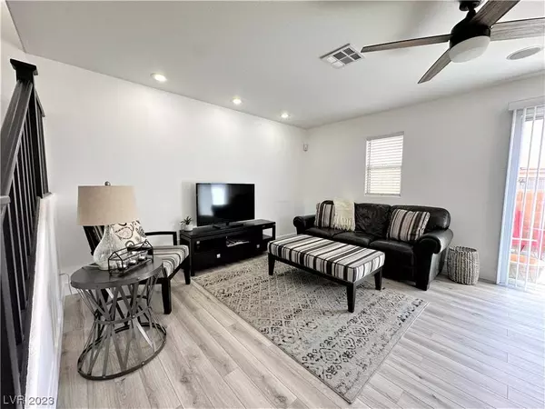 2057 Cary Grant Court, Las Vegas, NV 89142