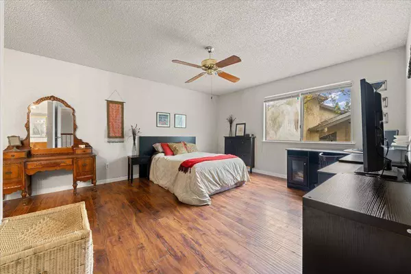 9 Binaca CT, Sacramento, CA 95833