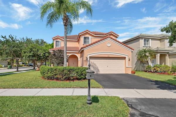 1120 Tupelo Way, Weston, FL 33327