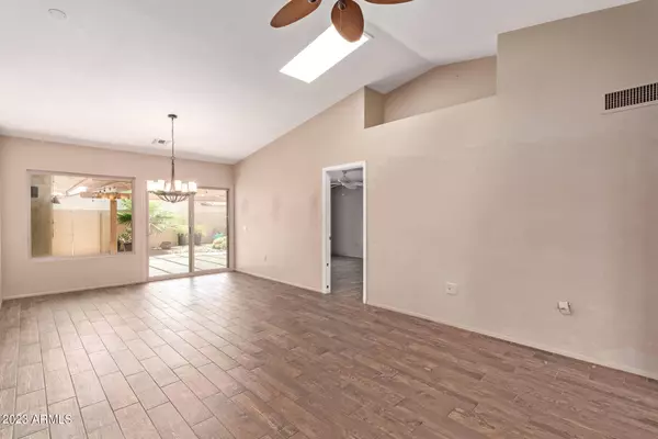 13749 W MEEKER Boulevard, Sun City West, AZ 85375