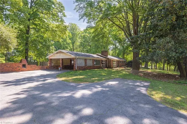 6845 Vance RD, Kernersville, NC 27284
