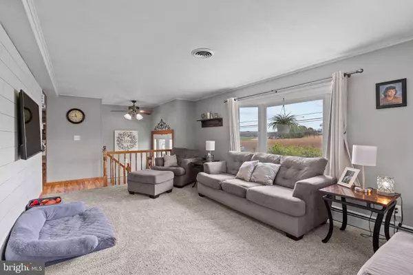 3382 S 5TH AVE, Myerstown, PA 17067