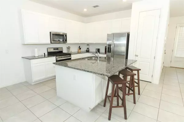 757 BENOI DR, Davenport, FL 33896