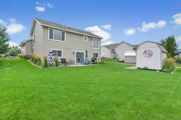 1253 Legacy Pkwy, New Richmond, WI 54017