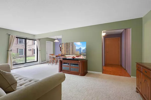 4606 Cedar Lake RD S #3, Saint Louis Park, MN 55416