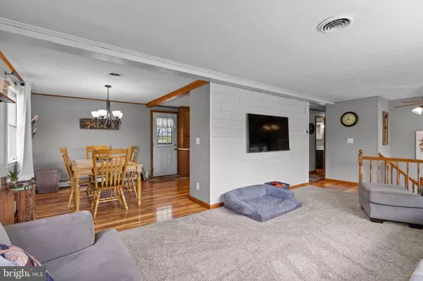 3382 S 5TH AVE, Myerstown, PA 17067