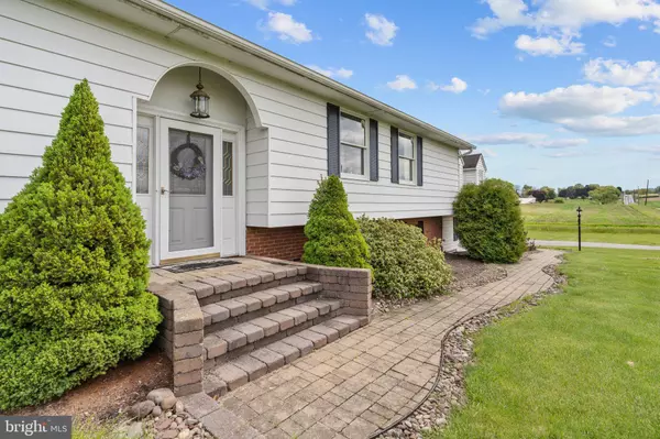 3382 S 5TH AVE, Myerstown, PA 17067