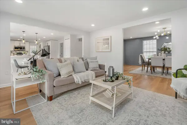 13 COUNTRY MILL CT, Catonsville, MD 21228