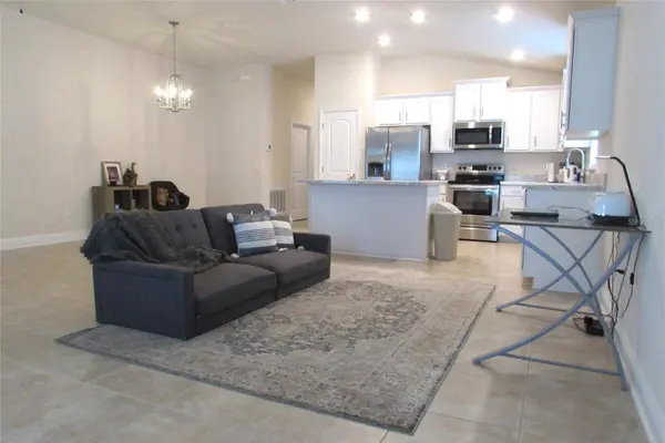 14531 SCOTTBURGH GLEN DR, Wimauma, FL 33598