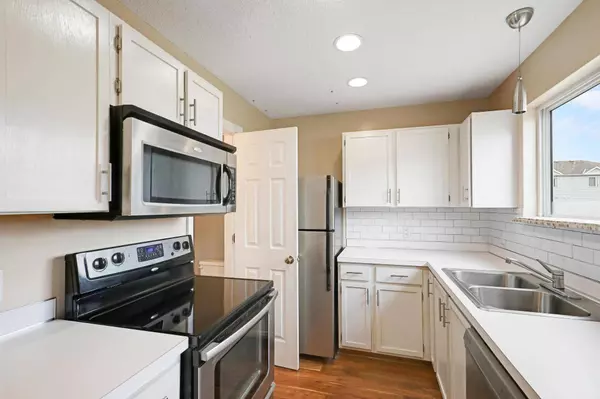 13133 Murdock TER, Eden Prairie, MN 55347