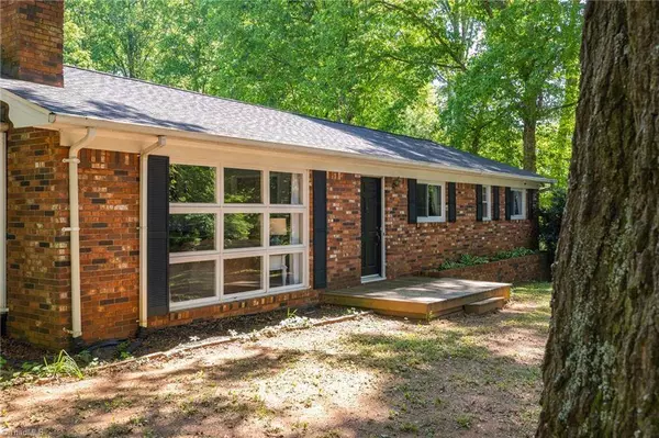 6845 Vance RD, Kernersville, NC 27284