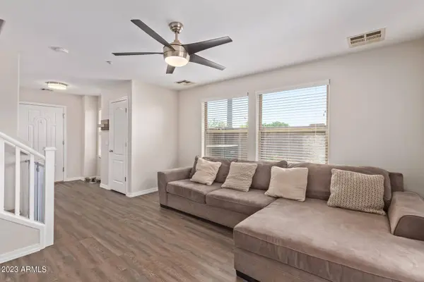 2601 E BART Street, Gilbert, AZ 85295