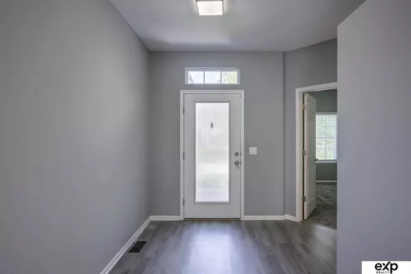 5009 S 186 Avenue, Omaha, NE 68135