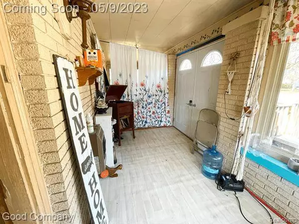 27075 W HURON RIVER Drive, Flat Rock, MI 48134