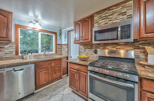 178 Pacific ST, Brookdale, CA 95007