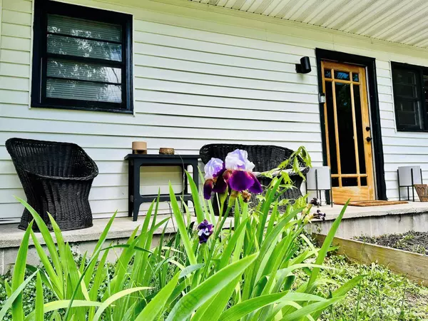 226 Substation ST, Hendersonville, NC 28792