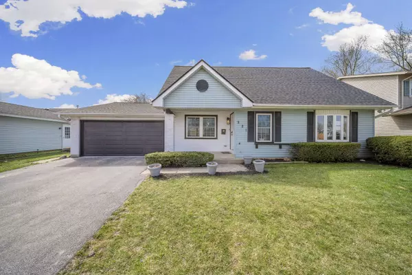 221 Smethwick Lane, Elk Grove Village, IL 60007