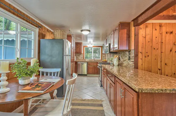 178 Pacific ST, Brookdale, CA 95007