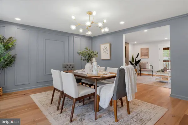 13 COUNTRY MILL CT, Catonsville, MD 21228