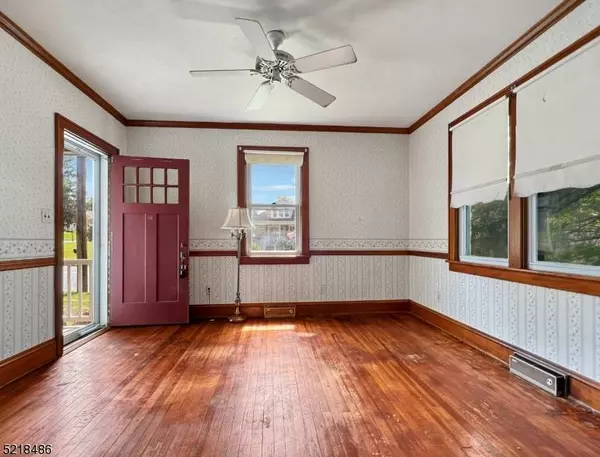 1005 Belvidere Rd, Lopatcong Twp., NJ 08865