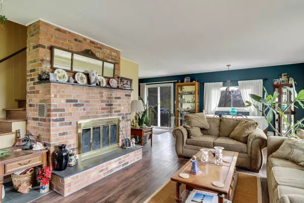 1759 Lakeshore Road, Manistee, MI 49660