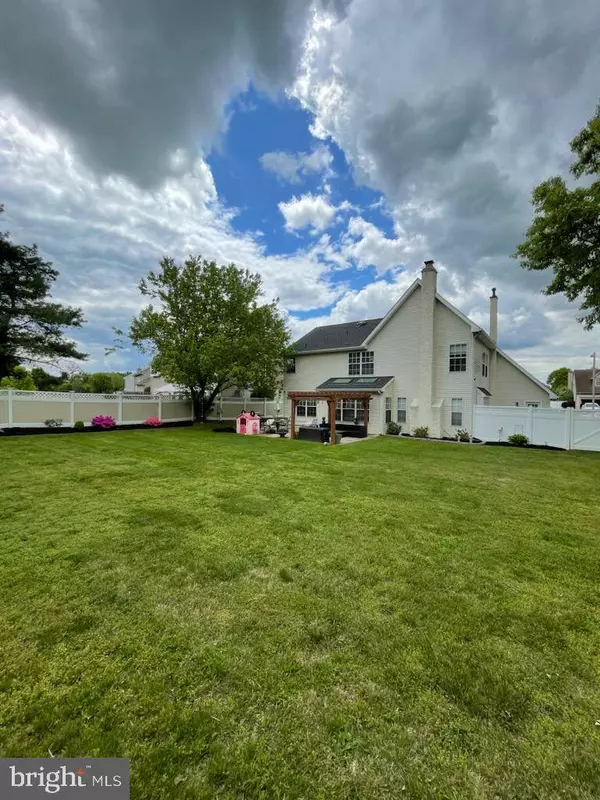 27 SADDLEBROOK DR, Sewell, NJ 08080