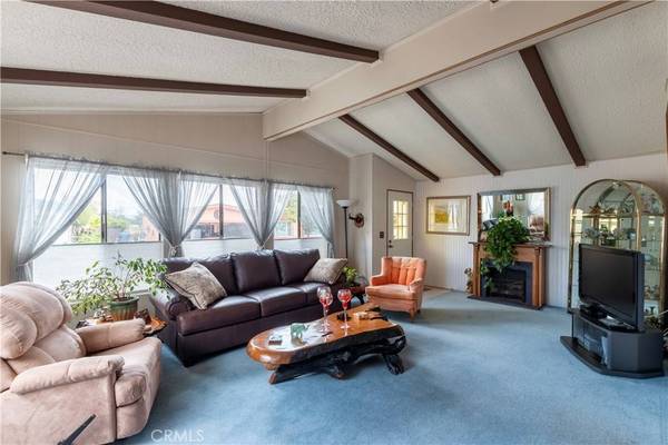 1114 Devonshire PL, Santa Maria, CA 93455