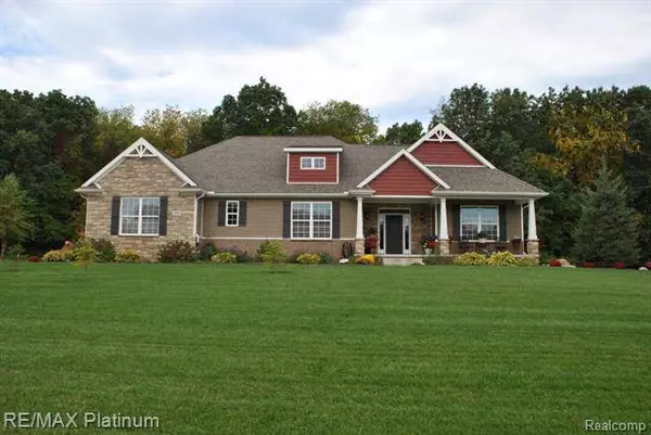 305 Abby Brook Lane, Howell, MI 48843