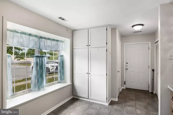 11 CARTER LN, Berlin, NJ 08009