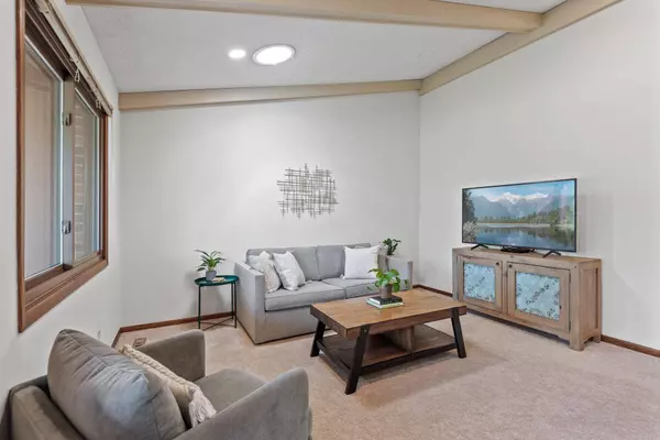 7110 Willow RD, Maple Grove, MN 55369