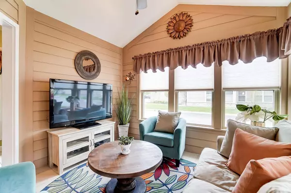 5381 Knotting Woods Drive, Westerville, OH 43081