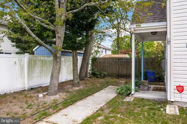 11 CARTER LN, Berlin, NJ 08009