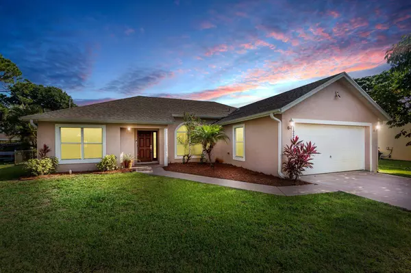 1221 SW Sudder AVE, Port Saint Lucie, FL 34953