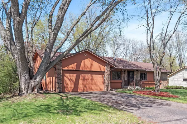 7110 Willow RD, Maple Grove, MN 55369