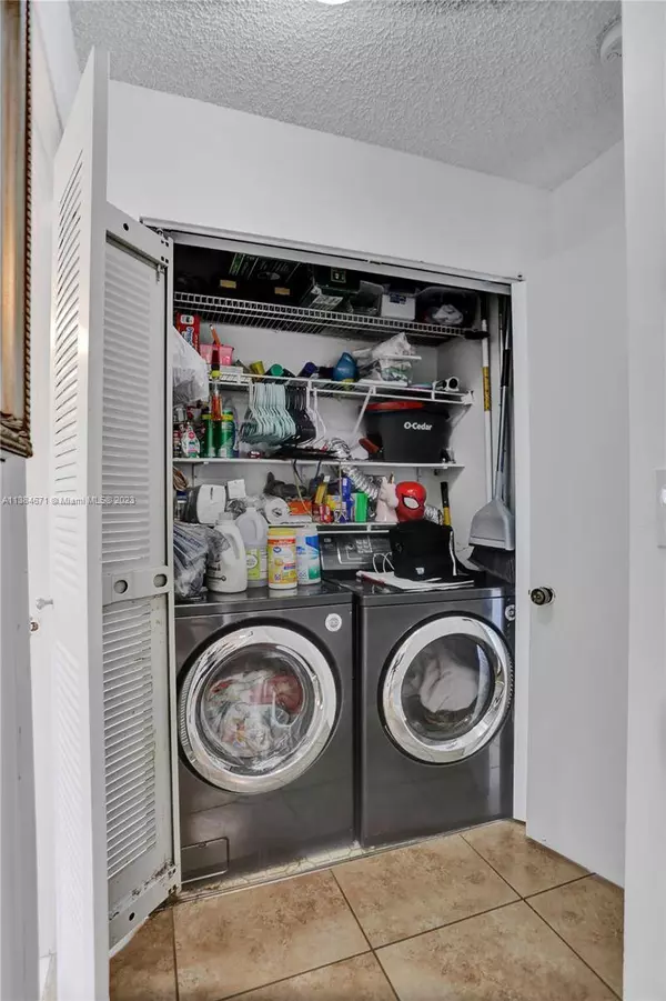 18206 Mediterranean Blvd #5-21, Hialeah, FL 33015