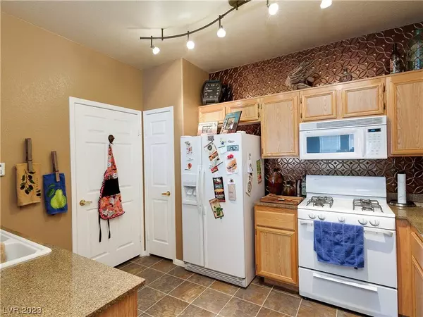 10550 W Alexander Road #2019, Las Vegas, NV 89129