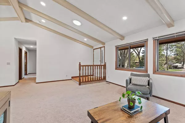 7110 Willow RD, Maple Grove, MN 55369