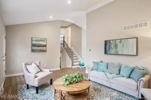 4720 WHITLOW Boulevard, Commerce Twp, MI 48382